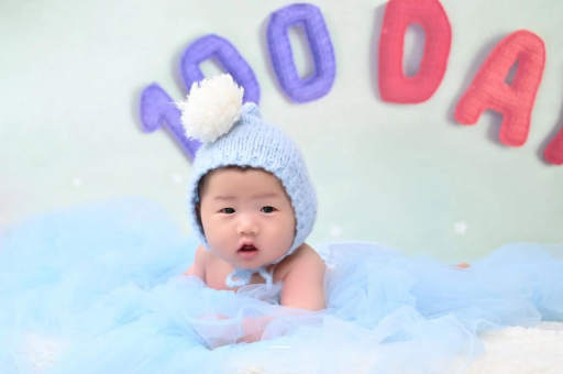 京山宝宝手心出汗怎么回事 京山宝宝手心出汗怎么回事